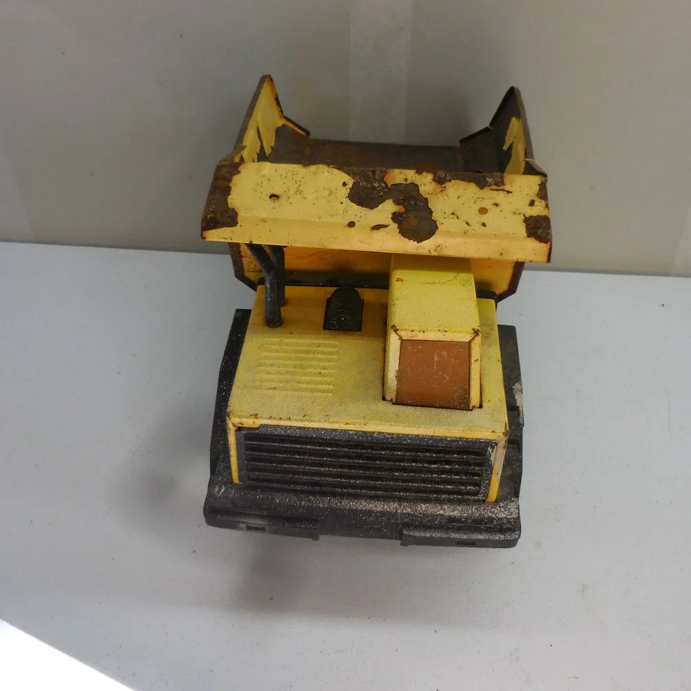 Vintage Tonka Turbo-Diesel Pressed Steel Dump Truck Yellow XMB-975 Rust Patina